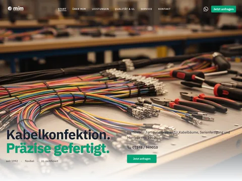 Website für MIM-Kabel: Kabelkonfektion in Nahaufnahme mit Klick-zu-Anruf-Nummer im Hero